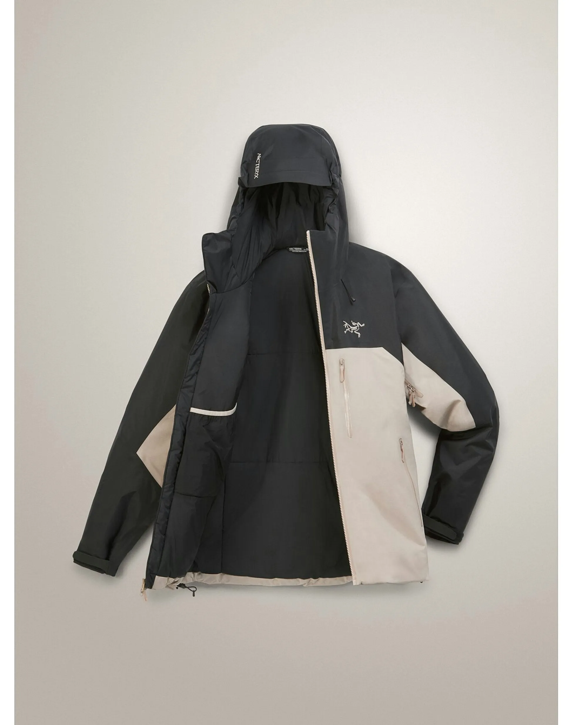 Men's Beta Insulated Jacket (Past Season)